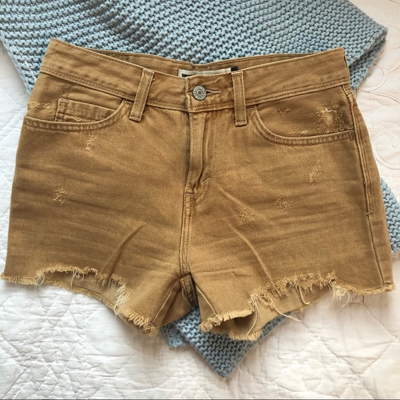 LEVI’S HIGH RISE SHORTS - Picture 2 of 7